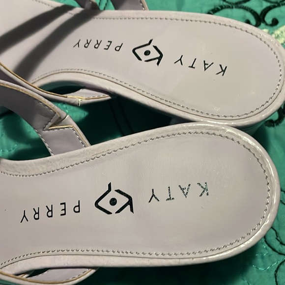 Sandals - Picture 3 of 5